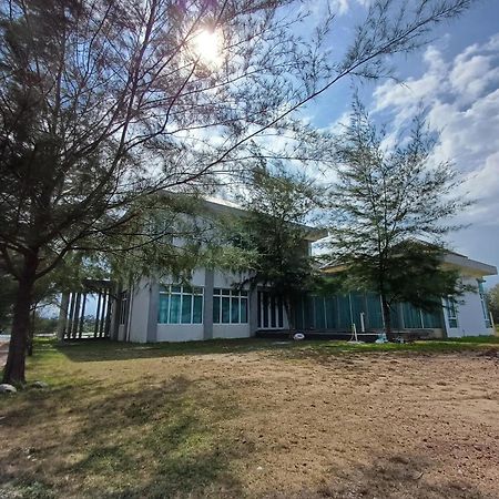 Mengkuang Villa Kampung Penarik Exterior foto
